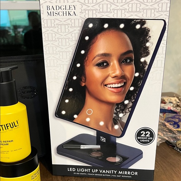 Bebe,Badgley Mischka LED Lighted Vanity Mirror with Here Beautiful Skincare Set - Picture 2 of 4